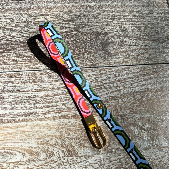 Tory Burch Reversible Leather Wrap Bracelet - Picture 4 of 6